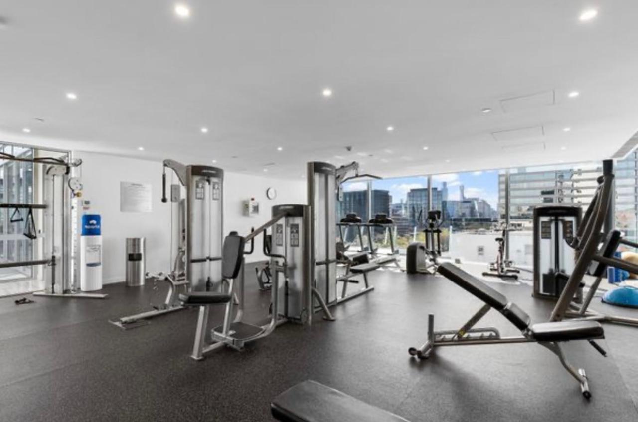The Fawkner Apartment Bay-View Pool/Gym Free Parking 멜번 외부 사진